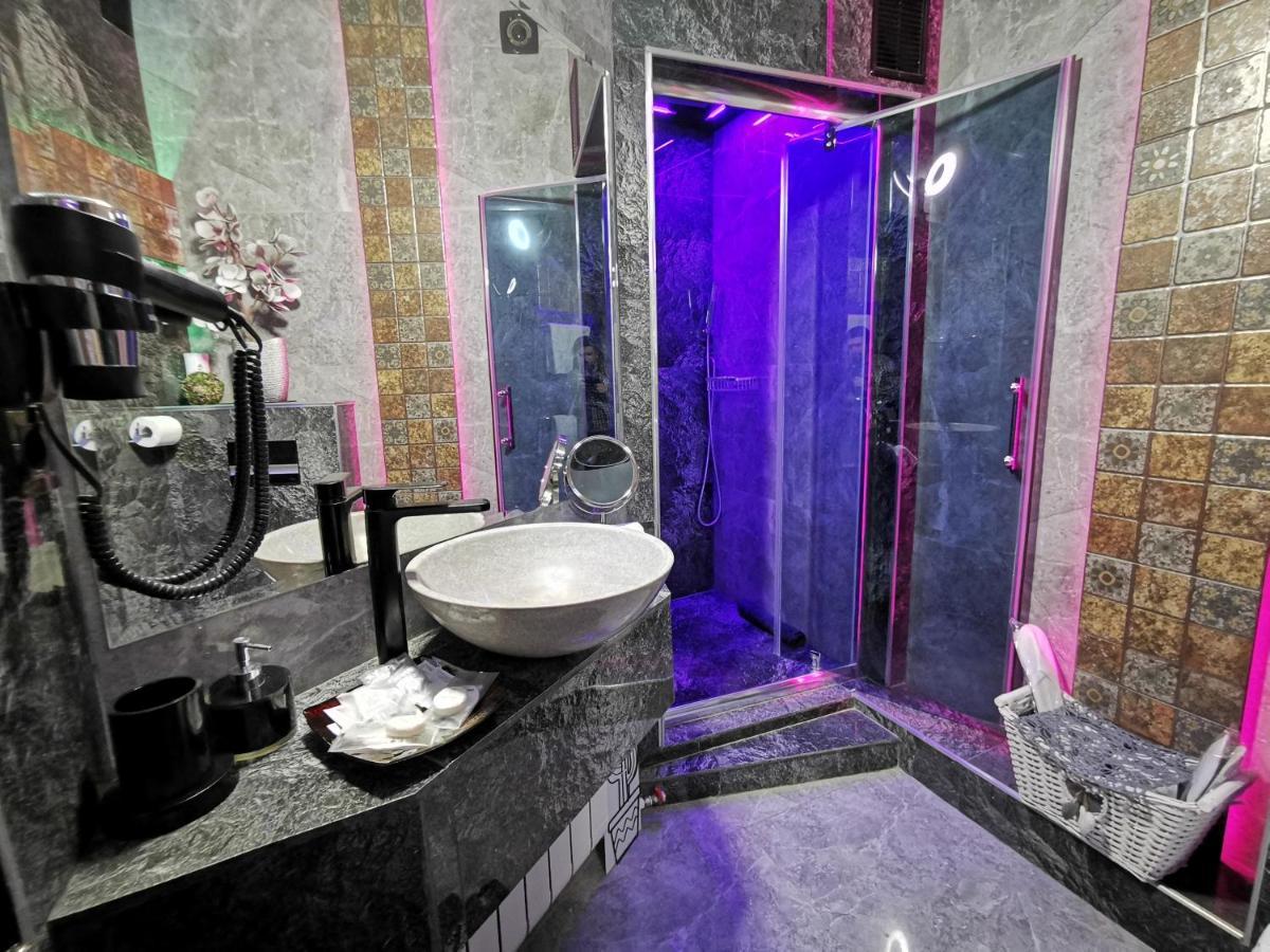 Crystal Central Apartment Brasov Ngoại thất bức ảnh
