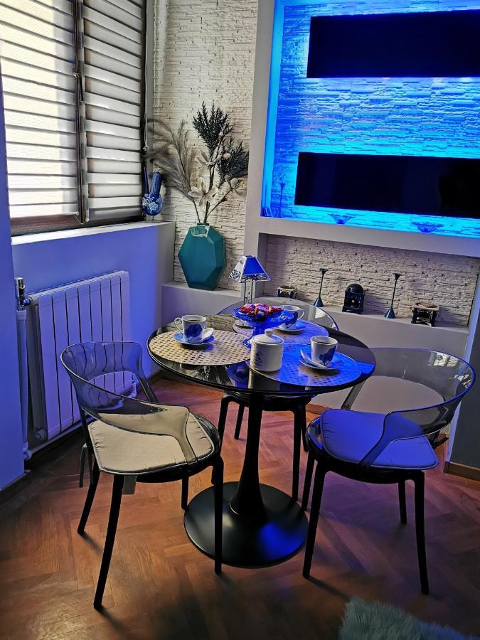 Crystal Central Apartment Brasov Ngoại thất bức ảnh
