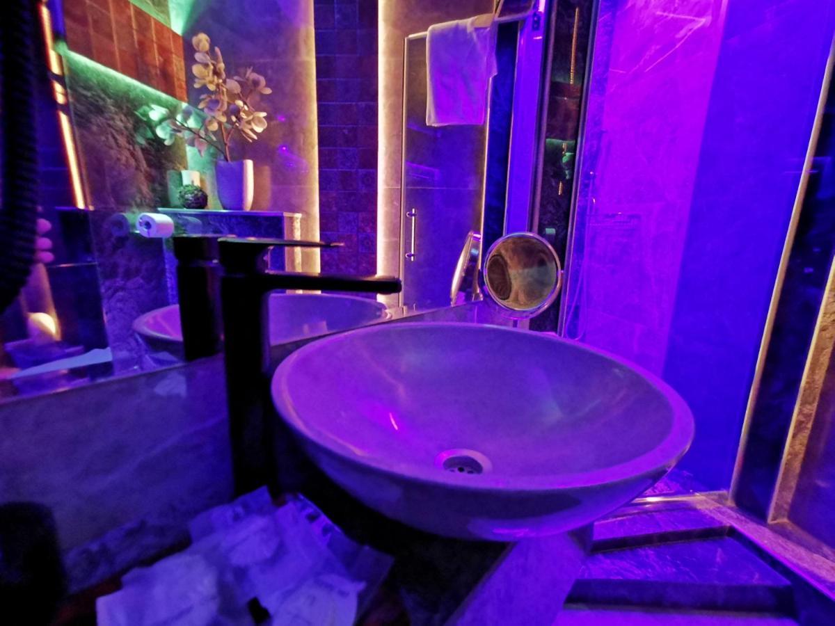 Crystal Central Apartment Brasov Ngoại thất bức ảnh